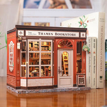 Charger l'image dans la galerie, Maison miniature - Librairie sur la Tamise