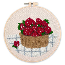 Charger l&#39;image dans la galerie, Punch Needle Panier de fraises