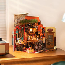 Charger l&#39;image dans la galerie, Maison Miniature Cheers Bar &amp; Restaurant