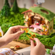 Charger l'image dans la galerie, Maison miniature - La maison dans la forêt