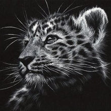 Charger l'image dans la galerie, Broderie Diamant | Broderie Diamant - Léopard noir et blanc | animaux Broderie Animaux léopards | FiguredArt