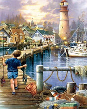 Charger l'image dans la galerie, Broderie Diamant - Enfant marchant sur le port