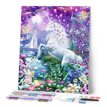 Charger l'image dans la galerie, Broderie Diamant - Licorne et paysage féérique