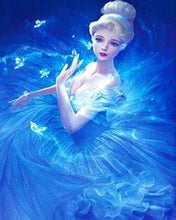 Charger l'image dans la galerie, Broderie Diamant | Broderie Diamant - Princesse en Bleu | Broderie Romantique romantique | FiguredArt
