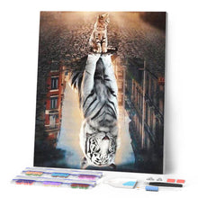 Charger l'image dans la galerie, Broderie Diamant | Broderie Diamant - Chat Reflet dans la Ville | animaux Broderie Animaux chats ville | FiguredArt