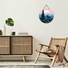 Charger l'image dans la galerie, Broderie Diamant sur Disque en Bois - Cerf majestueux et Paysage