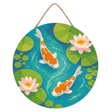 Charger l'image dans la galerie, Broderie Diamant sur Disque en Bois - Bassin aux Carpes Koï