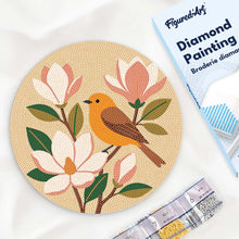 Charger l'image dans la galerie, Broderie Diamant sur Disque en Bois - Oiseau des Magnolias