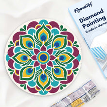 Charger l'image dans la galerie, Broderie Diamant sur Disque en Bois - Mandala paon