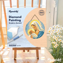 Charger l'image dans la galerie, Broderie Diamant sur Disque en Bois - L'Étreinte de Marie
