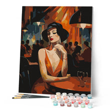 Charger l'image dans la galerie, Femme dans un Club Art Déco