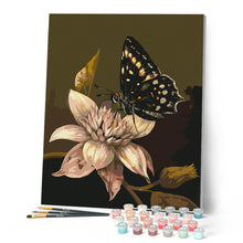 Charger l'image dans la galerie, Papillon Mormon et Fleur