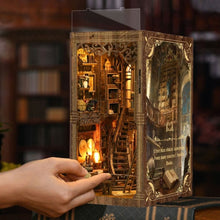 Charger l'image dans la galerie, Book Nook - La Salle des Livres Anciens