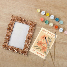 Charger l'image dans la galerie, Mini Peinture par numéros avec cadre - Marché aux fleurs - Stockholm