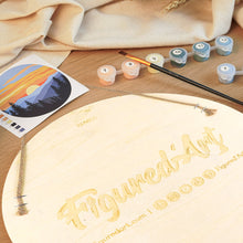 Charger l&#39;image dans la galerie, Peinture par Numéro sur Disque en Bois - Chalet en Hiver