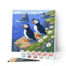 Charger l'image dans la galerie, Peinture par numéros Figured'Art Mini Peinture par Numéros 20x20cm avec cadre Macareux sur les falaises océaniques