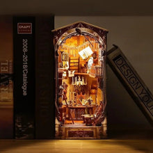 Charger l'image dans la galerie, Book Nook - Monde Magique
