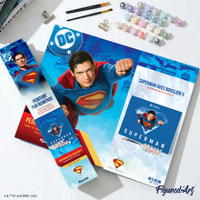 Charger l'image dans la galerie, Superman avec Bouclier-S
