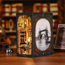 Charger l'image dans la galerie, Book Nook - La Chambre Noire Figured'Art
