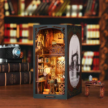 Charger l'image dans la galerie, Book Nook - La Chambre Noire