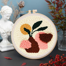 Charger l&#39;image dans la galerie, Punch Needle Vase