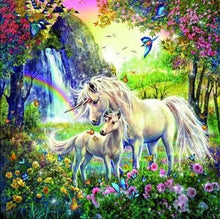 Charger l&#39;image dans la galerie, Broderie Diamant | Broderie Diamant - Licorne et son Petit dans un Champ fleuri | animaux Broderie Animaux licornes | FiguredArt
