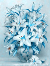 Charger l&#39;image dans la galerie, Broderie Diamant | Broderie Diamant - Lys bleus | Broderie Fleurs fleurs | FiguredArt
